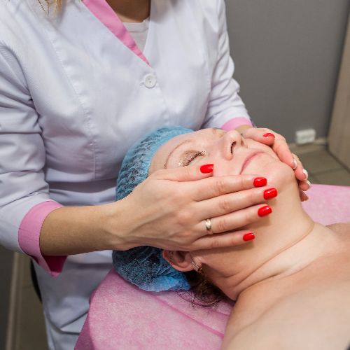 Лимфодренажный массаж лица